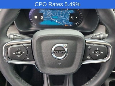 2023 Volvo XC40 B5 AWD Plus Dark Theme