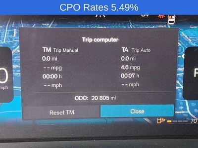 2023 Volvo XC40 B5 AWD Plus Dark Theme