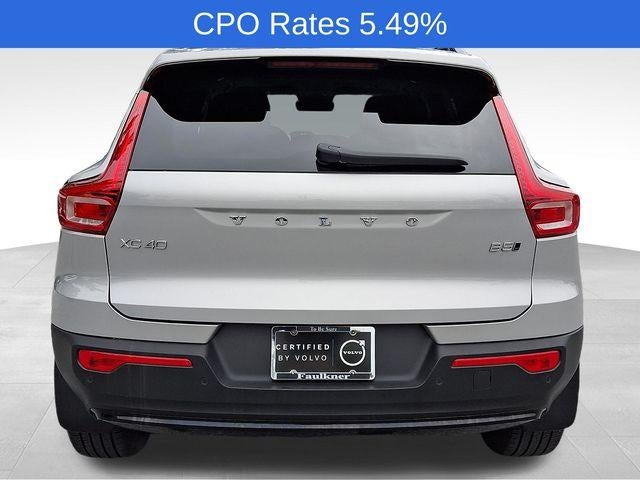 2023 Volvo XC40 B5 AWD Plus Dark Theme