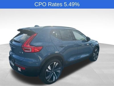 2023 Volvo XC40 B5 AWD Ultimate Dark Theme