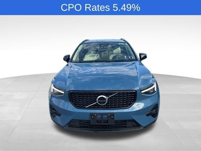 2023 Volvo XC40 B5 AWD Ultimate Dark Theme