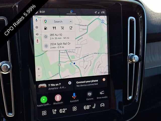 2023 Volvo XC40 B5 AWD Ultimate Dark Theme