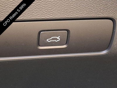 2023 Volvo XC40 B5 AWD Ultimate Dark Theme