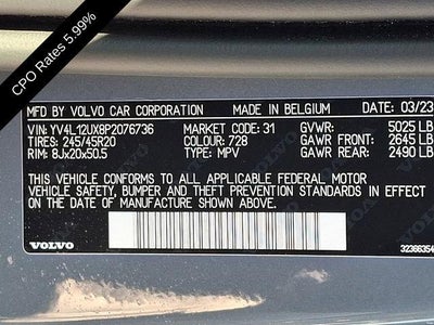 2023 Volvo XC40 B5 AWD Ultimate Dark Theme