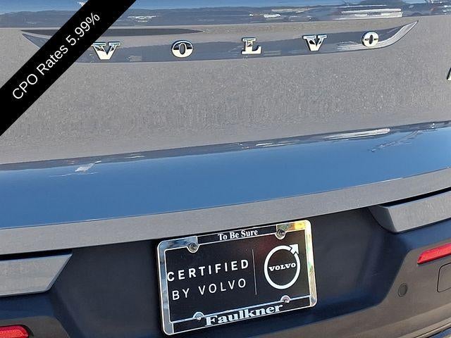 2023 Volvo XC40 B5 AWD Ultimate Dark Theme