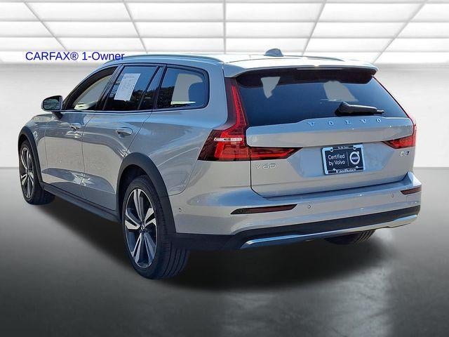 2025 Volvo V60 Cross Country B5 AWD Plus
