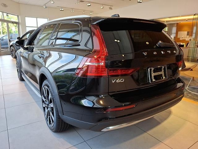 2026 Volvo V60 Cross Country B5 AWD Ultra