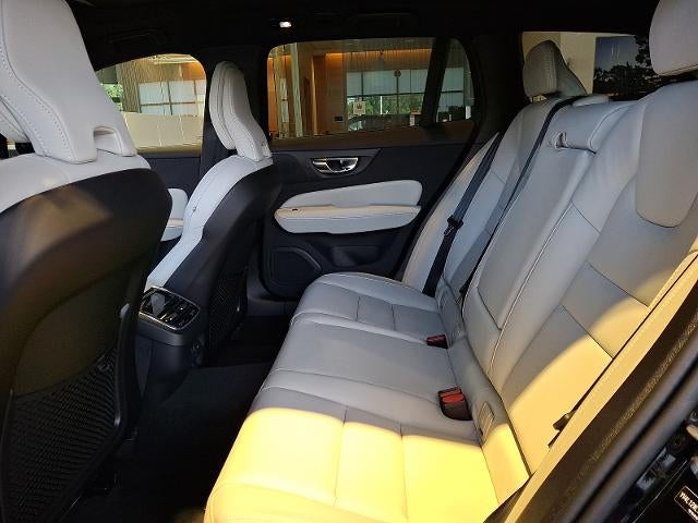 2026 Volvo V60 Cross Country B5 AWD Ultra