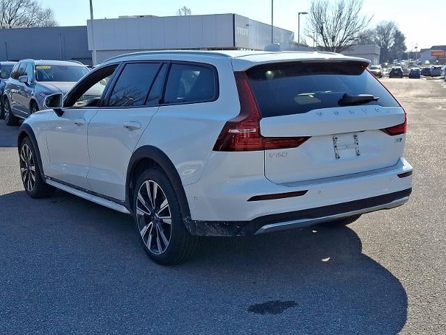 2026 Volvo V60 Cross Country B5 AWD Ultra