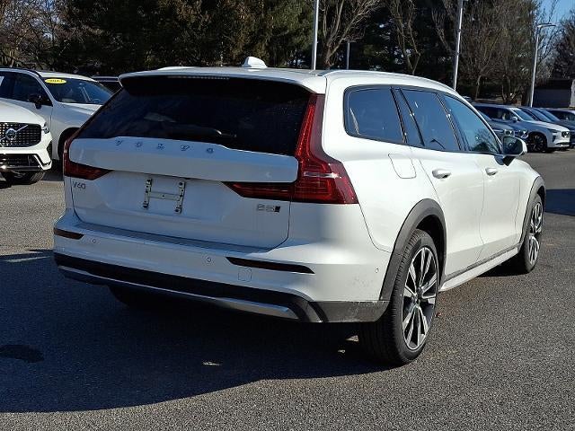 2026 Volvo V60 Cross Country B5 AWD Ultra