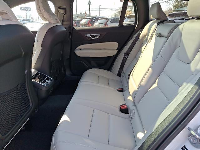 2026 Volvo V60 Cross Country B5 AWD Ultra