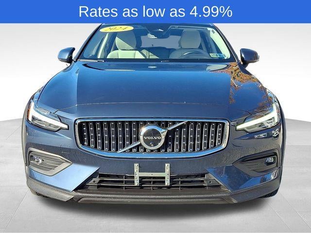 2024 Volvo V60 Cross Country B5 AWD Plus