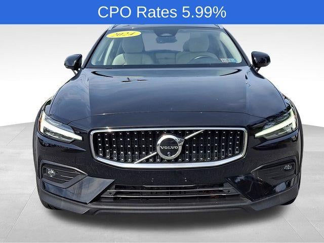 2024 Volvo V60 Cross Country B5 AWD Plus