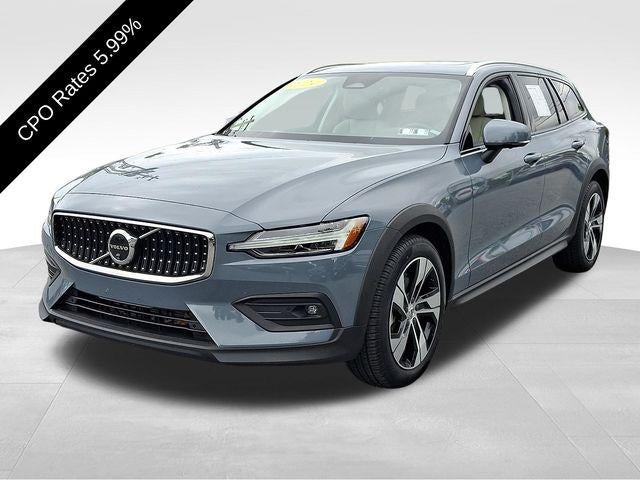 2024 Volvo V60 Cross Country B5 AWD Plus