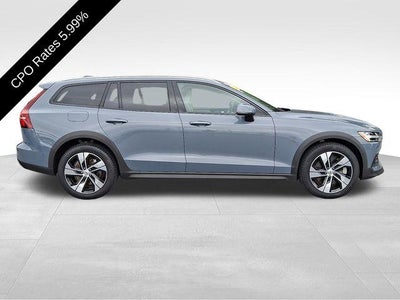 2024 Volvo V60 Cross Country B5 AWD Plus