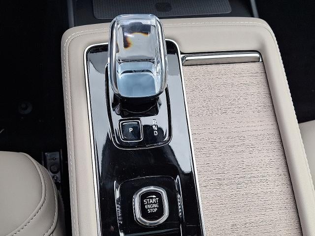 2026 Volvo XC90 B5 AWD Plus 7-Seater