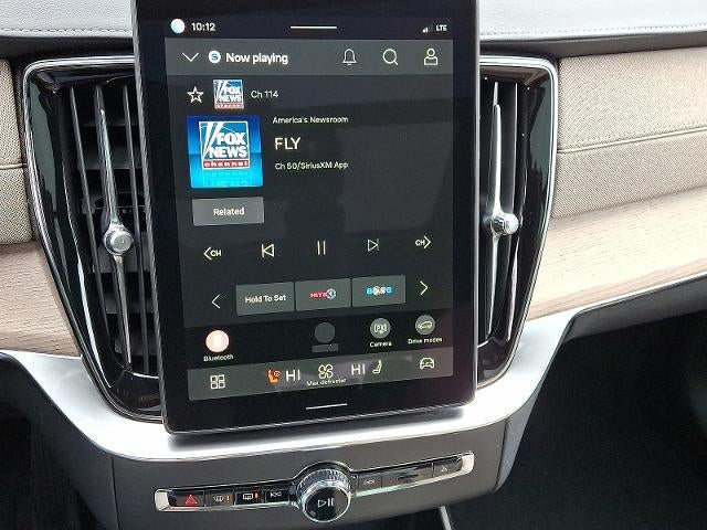 2026 Volvo XC90 B5 AWD Plus 7-Seater