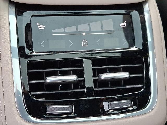 2026 Volvo XC90 B5 AWD Plus 7-Seater