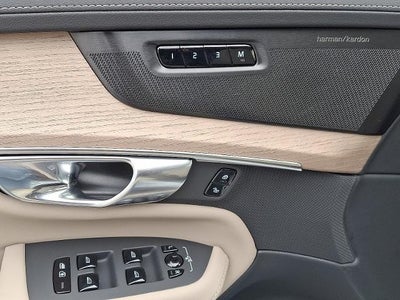 2026 Volvo XC90 B5 AWD Plus 7-Seater