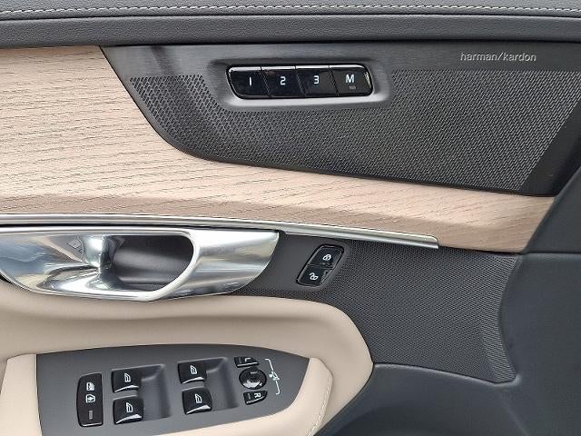 2026 Volvo XC90 B5 AWD Plus 7-Seater