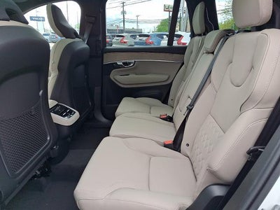 2026 Volvo XC90 B5 AWD Core 7-Seater