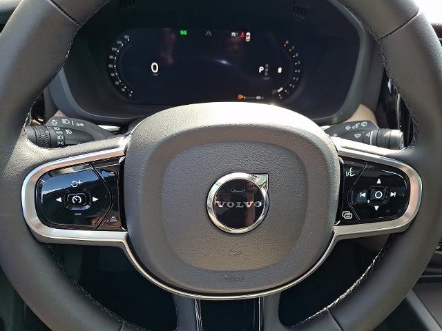 2026 Volvo XC60 B5 AWD Plus