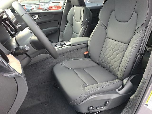 2026 Volvo XC60 B5 AWD Plus