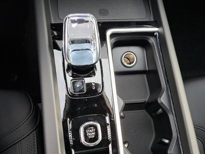 2026 Volvo XC60 B5 AWD Plus