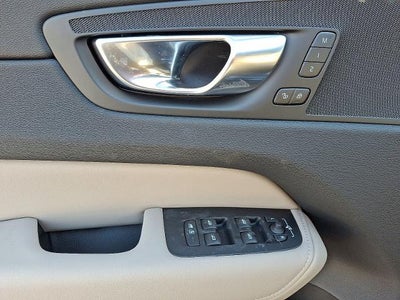 2026 Volvo XC60 B5 AWD Plus