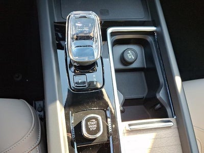 2026 Volvo XC60 B5 AWD Plus