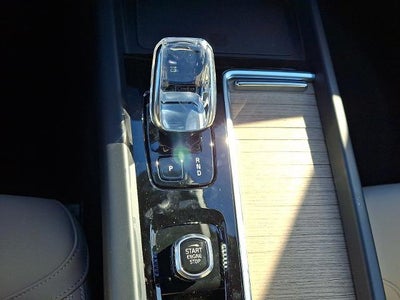 2026 Volvo XC60 B5 AWD Plus