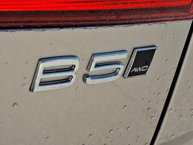 2026 Volvo XC60 B5 AWD Plus