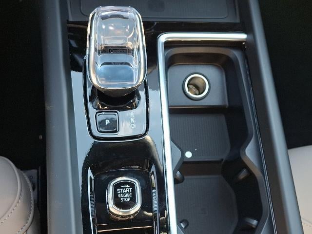 2026 Volvo XC60 B5 AWD Plus