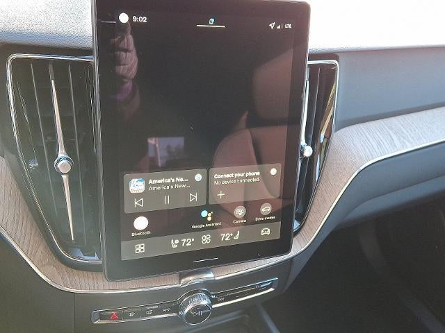 2026 Volvo XC60 B5 AWD Plus