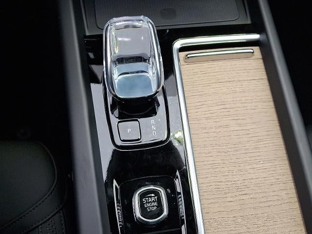 2026 Volvo XC60 B5 AWD Plus