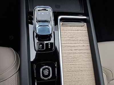 2026 Volvo XC60 B5 AWD Plus