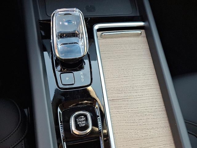 2026 Volvo XC60 B5 AWD Plus