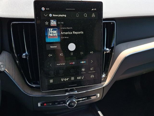 2026 Volvo XC60 B5 AWD Plus