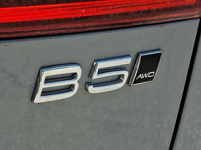 2026 Volvo XC60 B5 AWD Plus