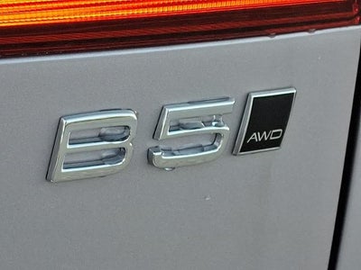 2026 Volvo XC60 B5 AWD Plus