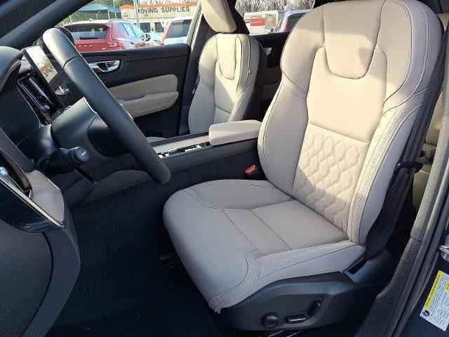 2026 Volvo XC60 B5 AWD Plus