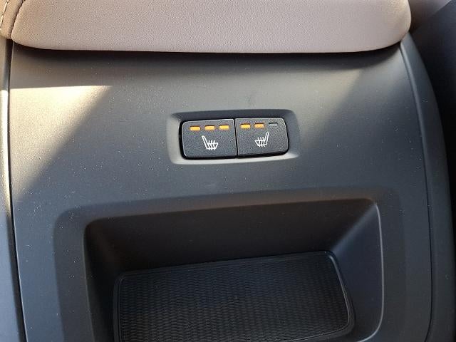 2026 Volvo XC60 B5 AWD Plus