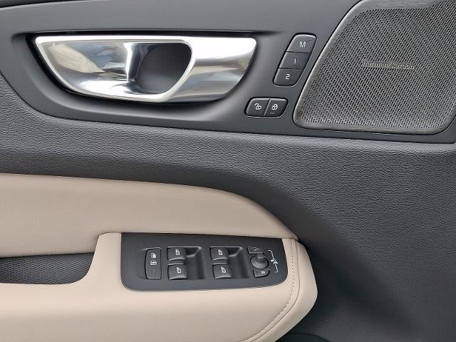 2026 Volvo XC60 B5 AWD Plus