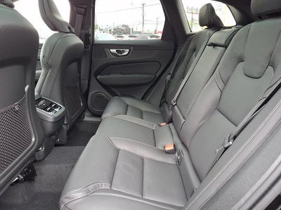 2026 Volvo XC60 B5 AWD Ultra Black Edition