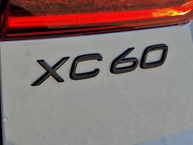 2026 Volvo XC60 B5 AWD Ultra Black Edition