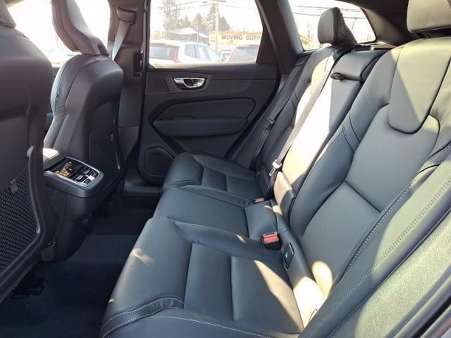 2026 Volvo XC60 B5 AWD Ultra Black Edition