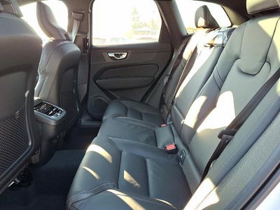 2026 Volvo XC60 B5 AWD Ultra Black Edition