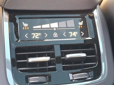 2026 Volvo XC60 B5 AWD Ultra Black Edition