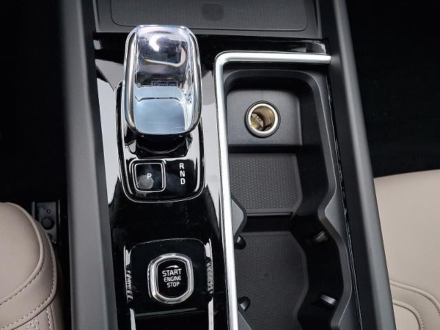 2026 Volvo XC60 B5 AWD Core