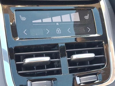 2026 Volvo XC60 B5 AWD Ultra